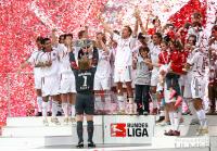 Fussball 1.Bundesliga JUBEL  FC Bayern Muenchen