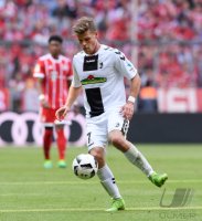 Fussball 1. Bundesliga Saison 16/17: FC Bayern Muenchen - SC Freiburg