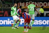 Fussball, 1. Bundesliga  Saison 2014/2015: VfL Wolfsburg - FC Bayern Muenchen