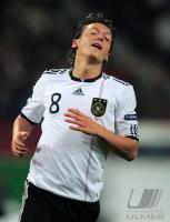 Fussball International EM 2012 - Qualifikation: Deutschland, OEZIL