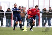 Fussball 1. Bundesliga : Miroslav Klose , Andreas Goerlitz  (v. li., FCB)