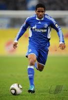 FUSSBALL, 1. BUNDESLIGA, 20. Spieltag: Schalke, FARFAN Einzelaktion