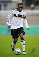 FUSSBALL, INTERNATIONAL: Deutschland U18, YABO Einzelaktion