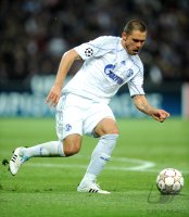 FUSSBALL CHL  Saison 10/11:  Edu (FC Schalke 04)