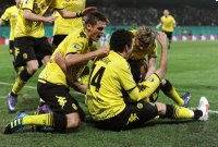 Fussball DFB Pokal, Saison 2011/2012, Halbfinale: Jubel nach dem Tor zum 0:1, Sebastian Kehl, Ivan Perisic, Ilkay Guendogan, Marcel Schmelzer (v.li., Borussia Dortmund)