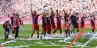 Fussball 1. Bundesliga  Deutscher Meister 14/15 FC Bayern Muenchen