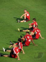 Fussball 1. Bundesliga Saison   2011/2012 : Bastian Schweinsteiger , Thomas Mueller (v. oben, FC Bayern Muenchen)