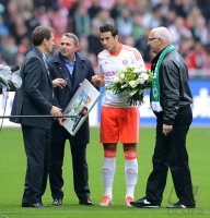 Fussball 1. Bundesliga Saison 12/13: Verabschiedung Claudio Pizarro (FC Bayern Muenchen)