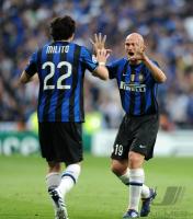 Fussball Champions League Finale: Diego Milito, Esteban Matias Cambiasso Deleau (v. li., Inter)