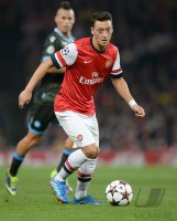 FUSSBALL  CHL  Saison 2013/2014: Arsenal London - SSC Neapel