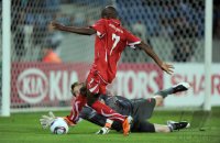 Fussball U21-EURO 2011 Halbfinale:  Innocent Emeghara (li, Schweiz) gegen Tomas Vaclik (re, Tschechische Republik)