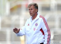 Fussball Regionalliga Sued 2011/2012: Trainer Andries Jonker (FC Bayern II)