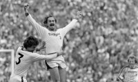 Fussball 1. Bundesliga Saison 1976/1977: Jubel Klinkhammer, Stielike