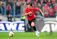 FUSSBALL 1. BUNDESLIGA: Hannover, HUSZTI Einzelaktion