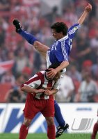 Fussball DFB  Pokalfinale in Berlin 2000/2001: FC Schalke 04 - Union Berlin