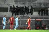 Fussball Regionalliga Sued 2011/2012: Polizei Aufgebot im  Gruenwalder Stadion