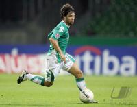 Fussball Champions League: Bremen, DIEGO Einzelaktion