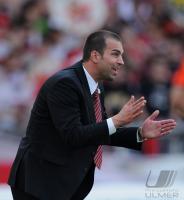 FUSSBALL 1. BUNDESLIGA:  Trainer BABBEL (VfB Stuttgart)