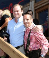 FUSSBALL 1. BUNDESLIGA: Sportdirektor Christian Nerlinger, Franck Ribery (v. li., FC Bayern Muenchen)