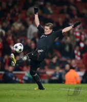 FUSSBALL INTERNATIONAL CHL ACHTELFINALE 12/13:  FC Arsenal London - FC Bayern Muenchen
