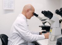 Prof. Dr. Peter Kremsner (Direktor Institut fuer Tropenmedizin UKT Tuebingen)