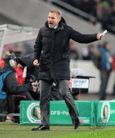 FUSSBALL  DFB Pokal 11/12  Achtelfinale: Trainer Thorsten Fink (Hamburger SV)