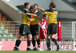 Fussball 2. Bundesliga: Oberhausen - Reutlingen, Zweikampf