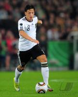 Fussball International EM 2012 - Qualifikation: Deutschland, OEZIL Einzelaktion
