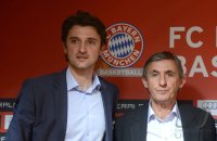 Basketball 1. Bundesliga 2012/2013:  Sportdirektor Marko Pesic mit Trainer Svetislav Pesic (v. li., FC Bayern Muenchen)