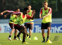 Fussball 1. Bundesliga Saison   2011/2012 : David Alaba , Nils Petersen (v. li., FC Bayern Muenchen)