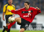 Fussball Bundesliga: Leverkusen, Neuville Einzelaktion