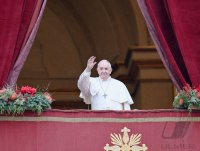 Rom; Papst Franziskus I. spricht den Urbi Et Orbi Segen