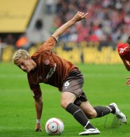 Fussball: 1. Bundesliga Saison 2010/2011, St. Pauli: OCZIPKA Einzelaktion