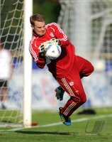 Fussball 1. Bundesliga Saison   2011/2012 :  Torwart Manuel Neuer (FC Bayern Muenchen)