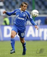 Fussball 1. Bundesliga: Schalke, RAFINHA Einzelaktion