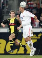 Fussball 1. Bundesliga: Koeln - Dortmund, Zweikampf