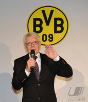 Fussball Deutscher Meister 2010/2011:  BVB Praesident Dr. Reinhard RAUBALL