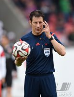 FUSSBALL 1. Bundesliga 2014/2015: Schiedsrichter Wolfgang Stark