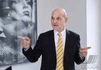 Prof. Dr. Peter Kremsner (Direktor Institut fuer Tropenmedizin UKT Tuebingen)