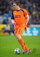 FUSSBALL UEFA CUP: Manu City, DUNNE Einzelaktion