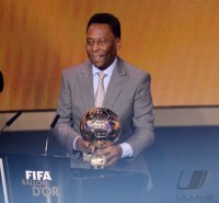 Fussball International FIFA Ballon d Or 2013: Ehrenpreis fuer Pele (Brasilien)