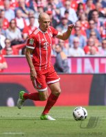 Fussball 1. Bundesliga Saison 16/17: FC Bayern Muenchen - SC Freiburg