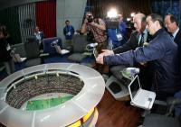 Fussball WM 2006: FIFA-Praesident Joseph S. Blatter besucht das IBC