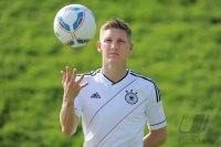 Bastian SCHWEINSTEIGER (Deutschland) im neuen Nationaltrikot EM 2012