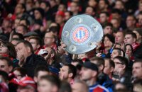Fussball 1. Bundesliga Saison 15/16: VfB Stuttgart - FC Bayern Muenchen