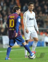 FUSSBALL International  COPA DEL REY  11/12:  Lionel Messi (li, Barca) mit Cristiano Ronaldo (Real Madrid)