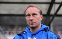 Fussball 3. Bundesliga: Trainer Juergen Luginger (1 FC Saarbruecken)