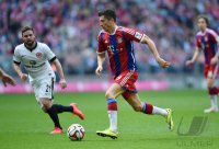 Fussball 1. Bundesliga Saison 14/15: FC Bayern Muenchen - Eintracht Frankfurt