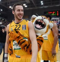 Basketball 1. Bundesliga 14/15 Hauptrunde:  Walter Tigers Tuebingen - EWE Baskets Oldenburg
