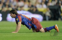 FUSSBALL International  COPA DEL REY  10/11:  Lionel Messi (Barca) am Boden